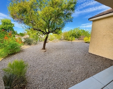1935 Valley Center Drive - Photo Thumbnail 20