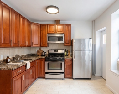181 East 117th Street - Photo Thumbnail 3