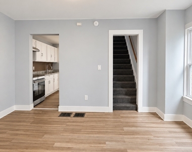 16 Pleasant Avenue - Photo Thumbnail 2