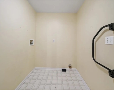 7554 Sugarwood Lane - Photo Thumbnail 23