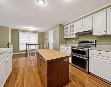 7554 Sugarwood Lane - Photo Thumbnail 10