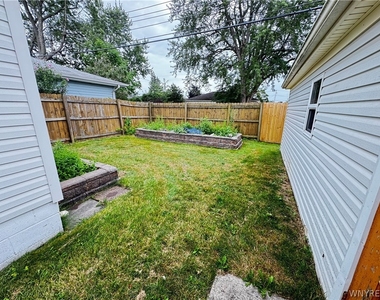 13 Satinwood Drive - Photo Thumbnail 2