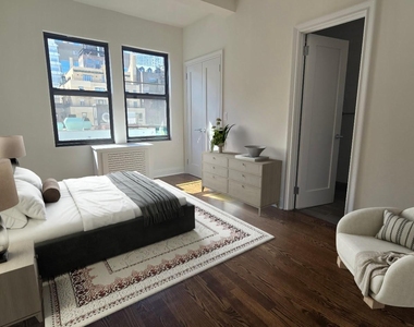 West 68th Street - Photo Thumbnail 5