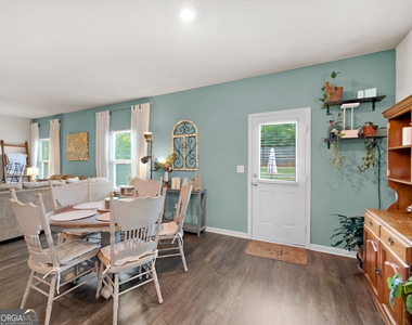 200 Oliver Drive - Photo Thumbnail 10