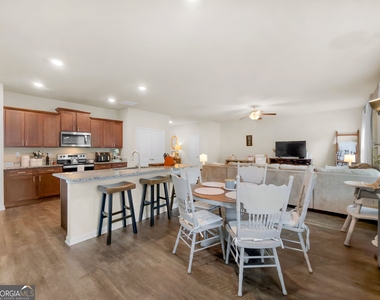 200 Oliver Drive - Photo Thumbnail 11