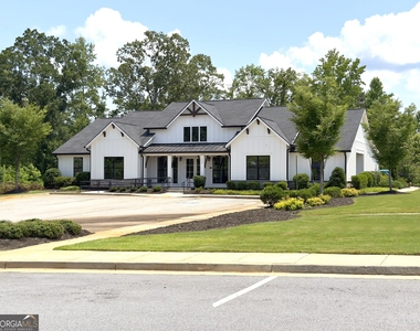200 Oliver Drive - Photo Thumbnail 24
