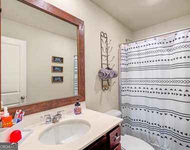 200 Oliver Drive - Photo Thumbnail 22