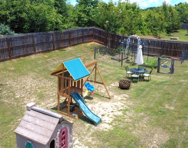 200 Oliver Drive - Photo Thumbnail 23