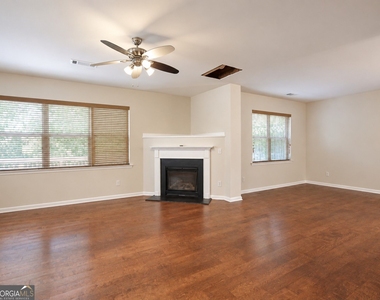 259 Shaw Drive - Photo Thumbnail 6