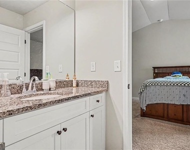 521 Redchurch Drive - Photo Thumbnail 22