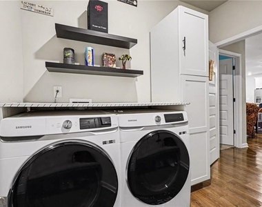 521 Redchurch Drive - Photo Thumbnail 25