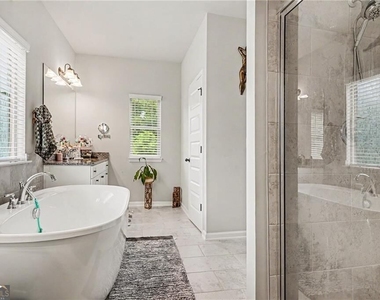 521 Redchurch Drive - Photo Thumbnail 20