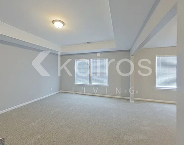 101 Silver Maple Lane - Photo Thumbnail 10