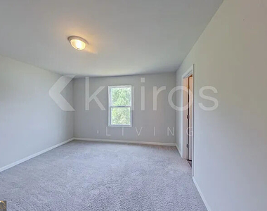 248 York Lane - Photo Thumbnail 13