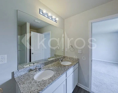 248 York Lane - Photo Thumbnail 15