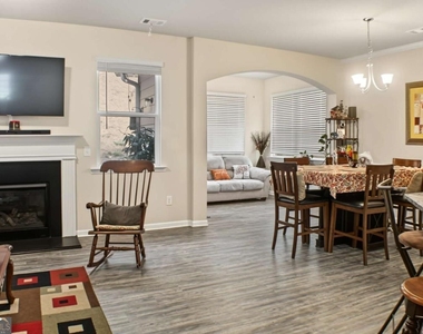 458 Laurelcrest Lane - Photo Thumbnail 3