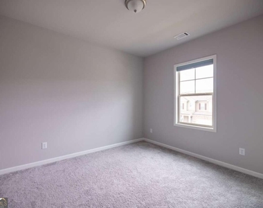 352 Newshaw Drive - Photo Thumbnail 28