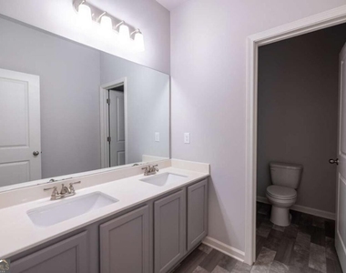 352 Newshaw Drive - Photo Thumbnail 30