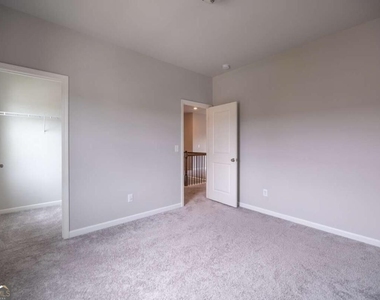 352 Newshaw Drive - Photo Thumbnail 29