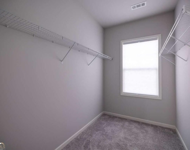 352 Newshaw Drive - Photo Thumbnail 27