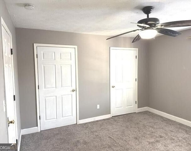 2635 Evans Mill Drive - Photo Thumbnail 10
