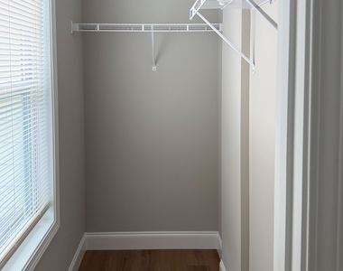 232 Brad Street - Photo Thumbnail 14