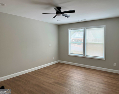 232 Brad Street - Photo Thumbnail 13