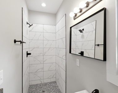 224 Brad Street - Photo Thumbnail 7