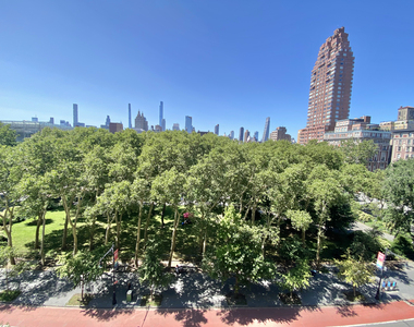 Midtown West & Hell's Kitchen, Manhattan - Photo Thumbnail 13