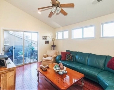 16 Mcchesney Ct - Photo Thumbnail 2