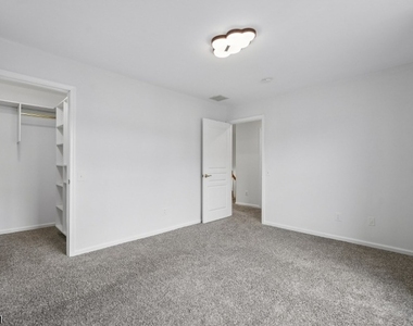 60 Maidenhead Rd - Photo Thumbnail 21