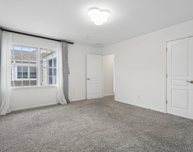 60 Maidenhead Rd - Photo Thumbnail 17