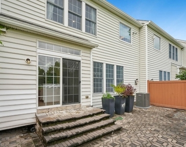 60 Maidenhead Rd - Photo Thumbnail 33