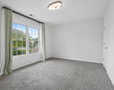 60 Maidenhead Rd - Photo Thumbnail 20