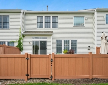 60 Maidenhead Rd - Photo Thumbnail 34