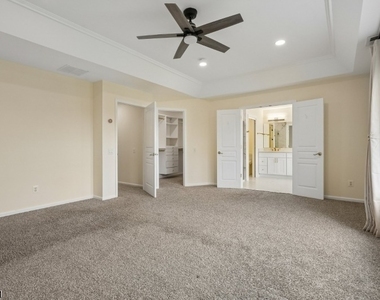 60 Maidenhead Rd - Photo Thumbnail 11
