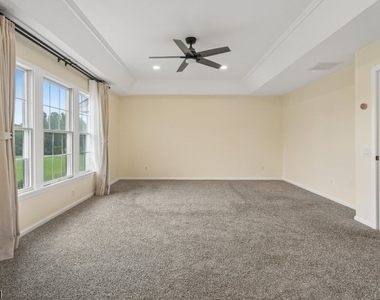 60 Maidenhead Rd - Photo Thumbnail 10