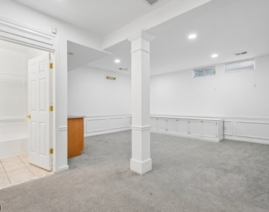 60 Maidenhead Rd - Photo Thumbnail 26