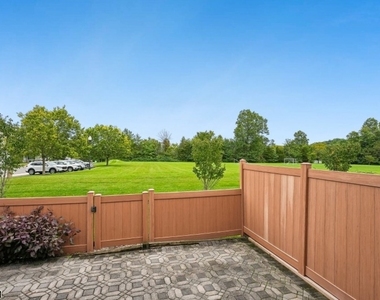 60 Maidenhead Rd - Photo Thumbnail 31