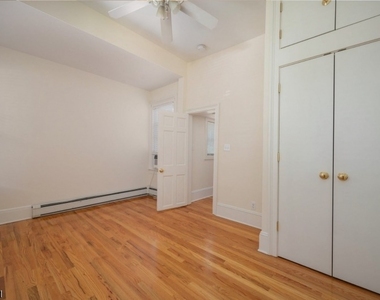 46 Franklin Pl - Photo Thumbnail 17