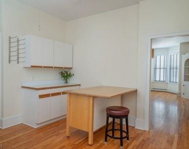 46 Franklin Pl - Photo Thumbnail 8