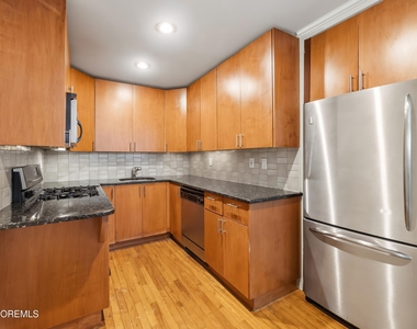 301 Sixth Avenue - Photo Thumbnail 7