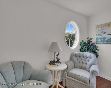 42 Pitney Avenue - Photo Thumbnail 22