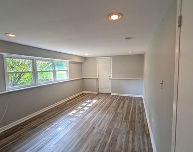 13 Fairview Lane - Photo Thumbnail 7