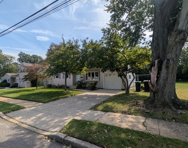 13 Fairview Lane - Photo Thumbnail 23