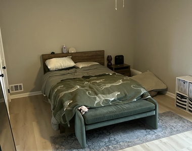 222 17th Avenue - Photo Thumbnail 7