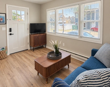 235 Sumner Avenue - Photo Thumbnail 4