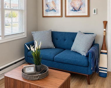 235 Sumner Avenue - Photo Thumbnail 8