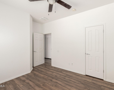 11741 W Sherman Street - Photo Thumbnail 27