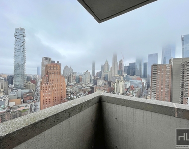 Harrison Street - Photo Thumbnail 2